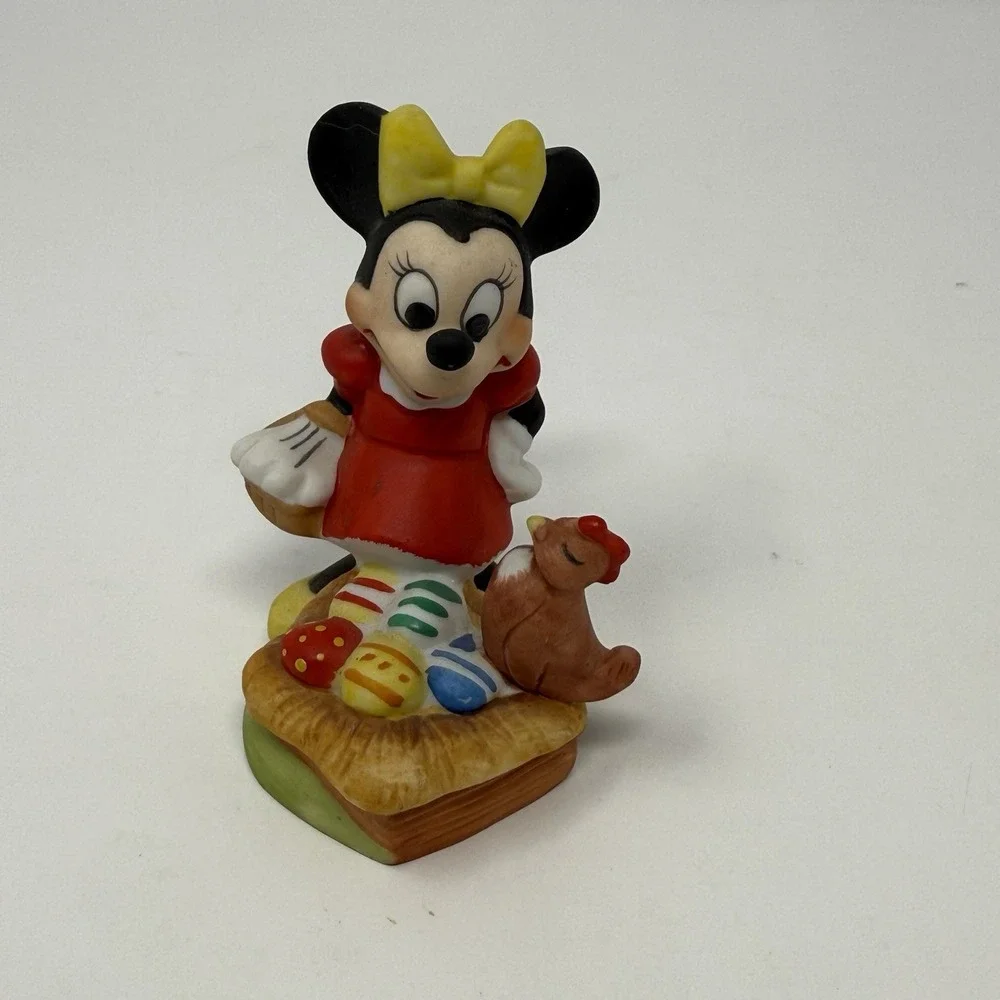 Walt Disney Prod Vintage Minnie Mouse Easter Egg & Chicken Bisque Figurine 2.5